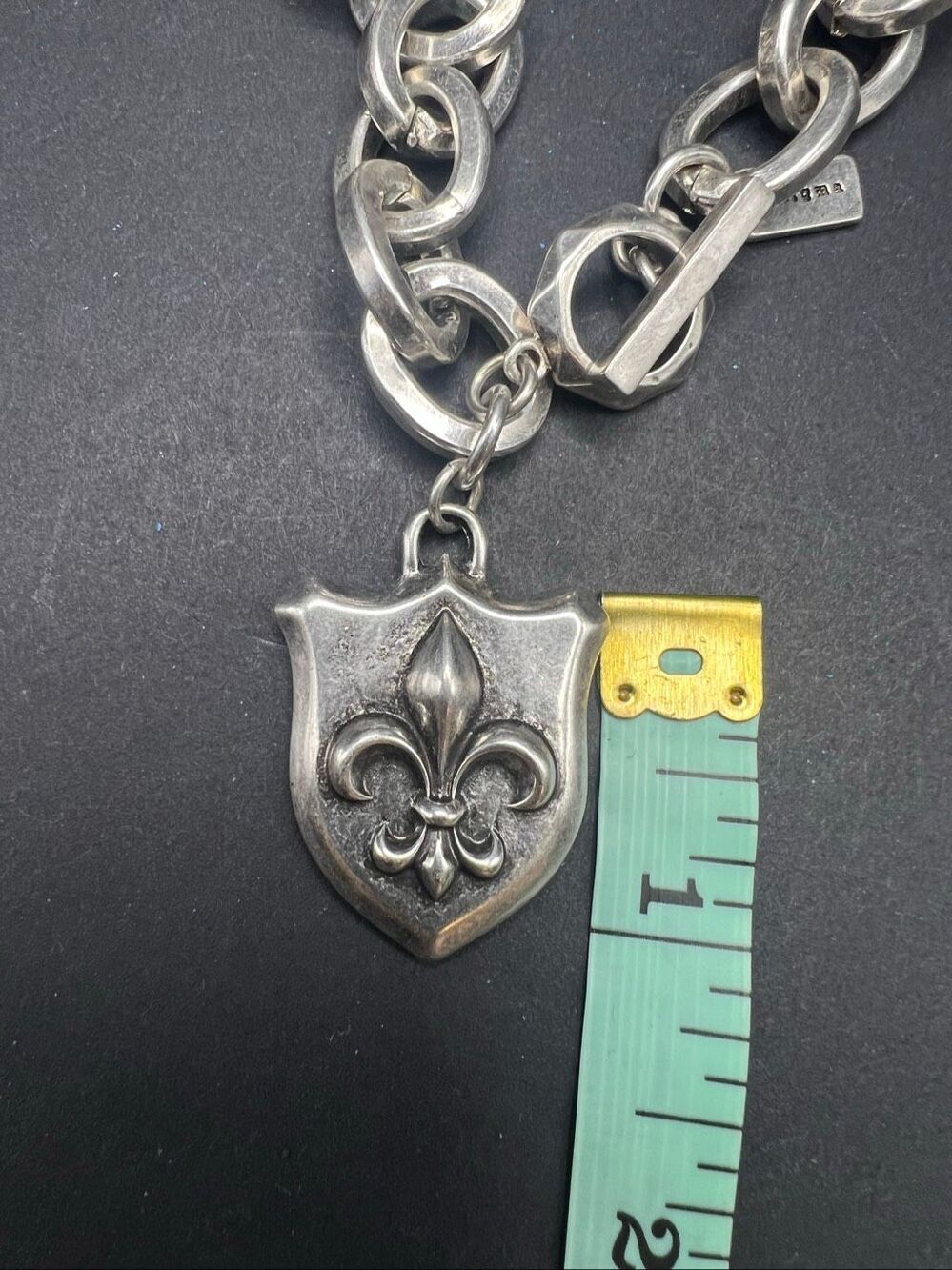 NWT Stigma Silver Tone Chunky Chain Necklace w Fleur De Lis Shield Pendant - Picture 7 of 9